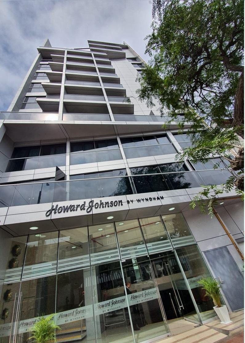 Howard Johnson By Wyndham Lima Miraflores Larco Exterior photo